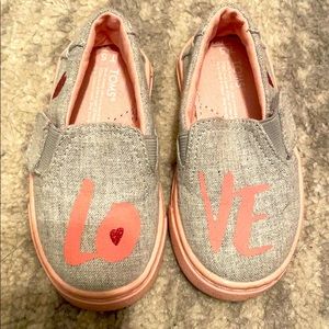 Gray Toms!